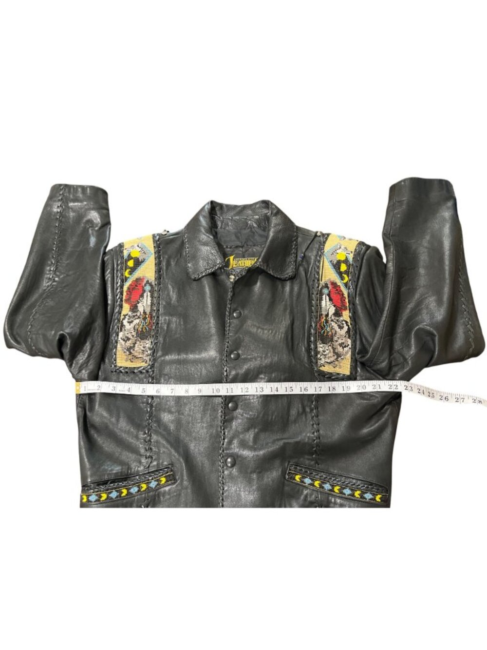 Diamond Leathers Size 44 Black Leather Jacket Native American Wolf Beaded Fringe - Picture 10 of 12